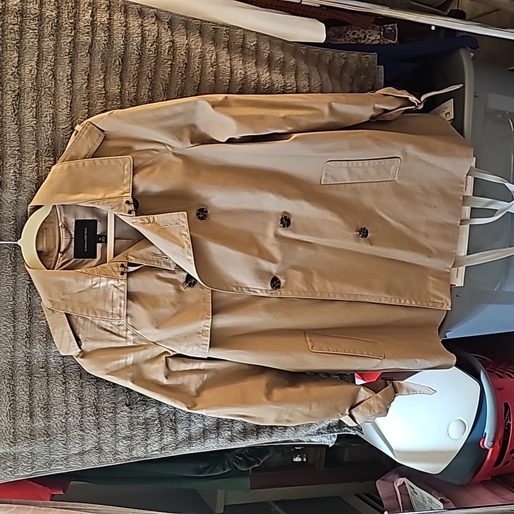Banana Republic size xl rain jacket